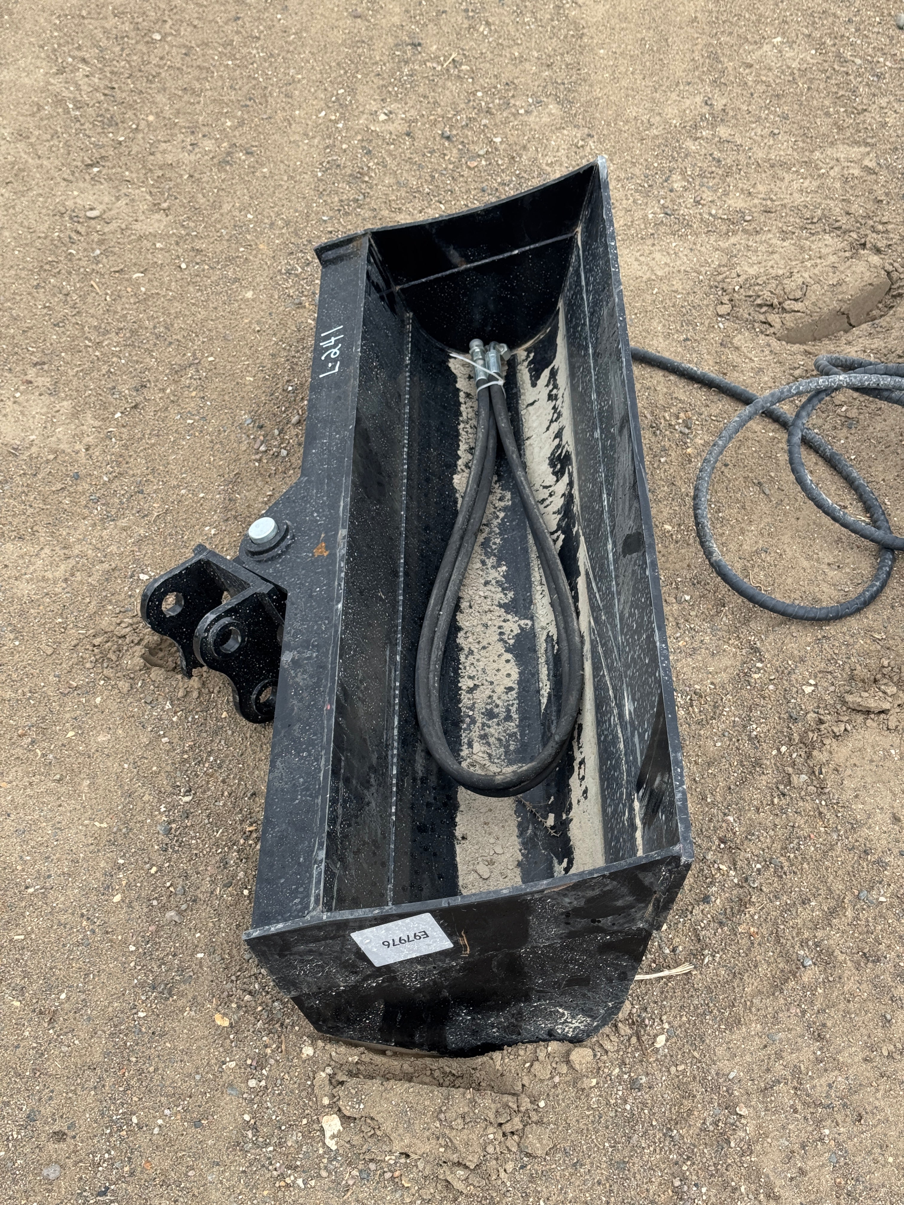 12EX-QXD Hydraulic Tilt Bucket 40"