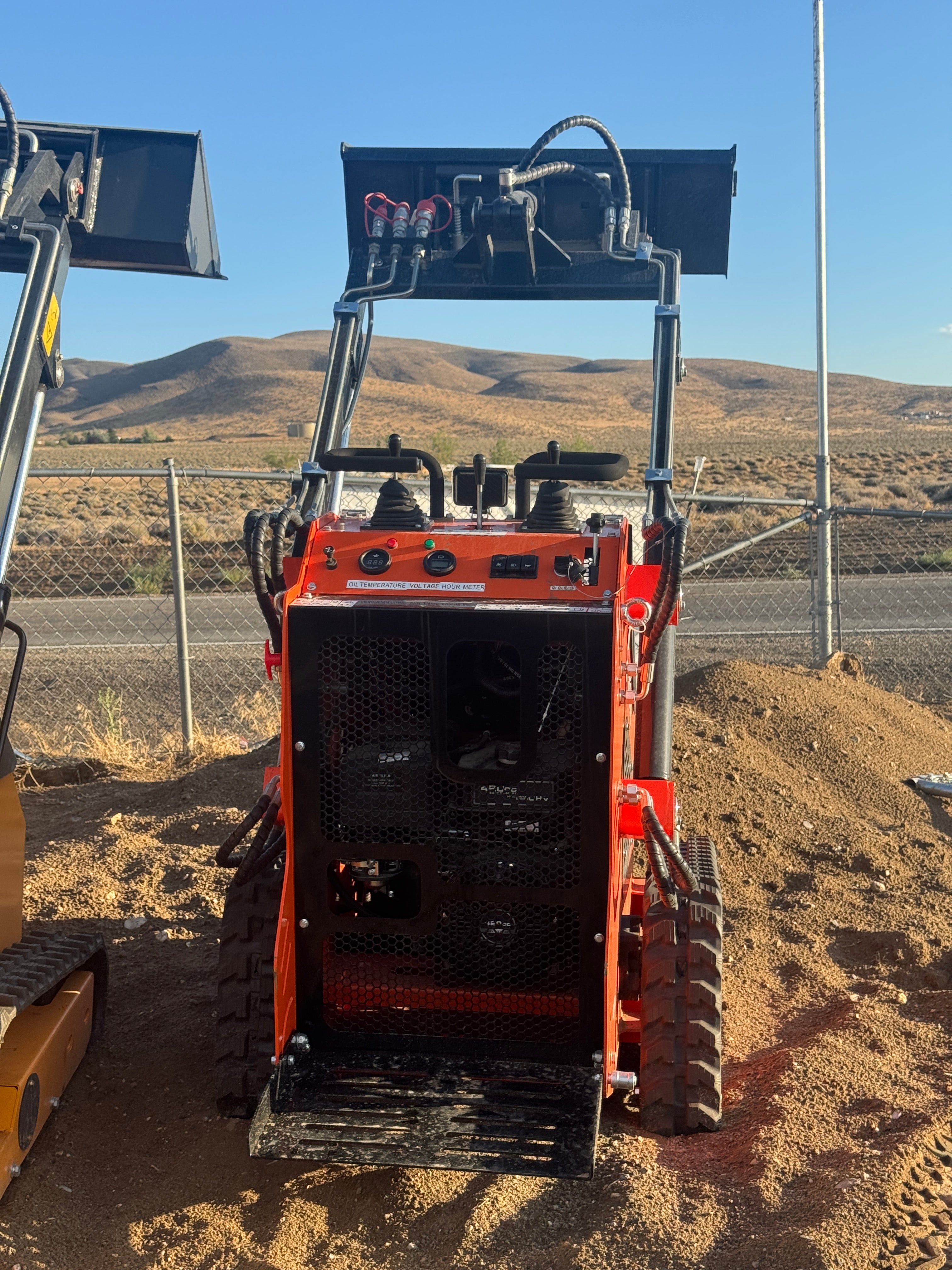 SDLOOL SL36C Mini Skid Steer Orange