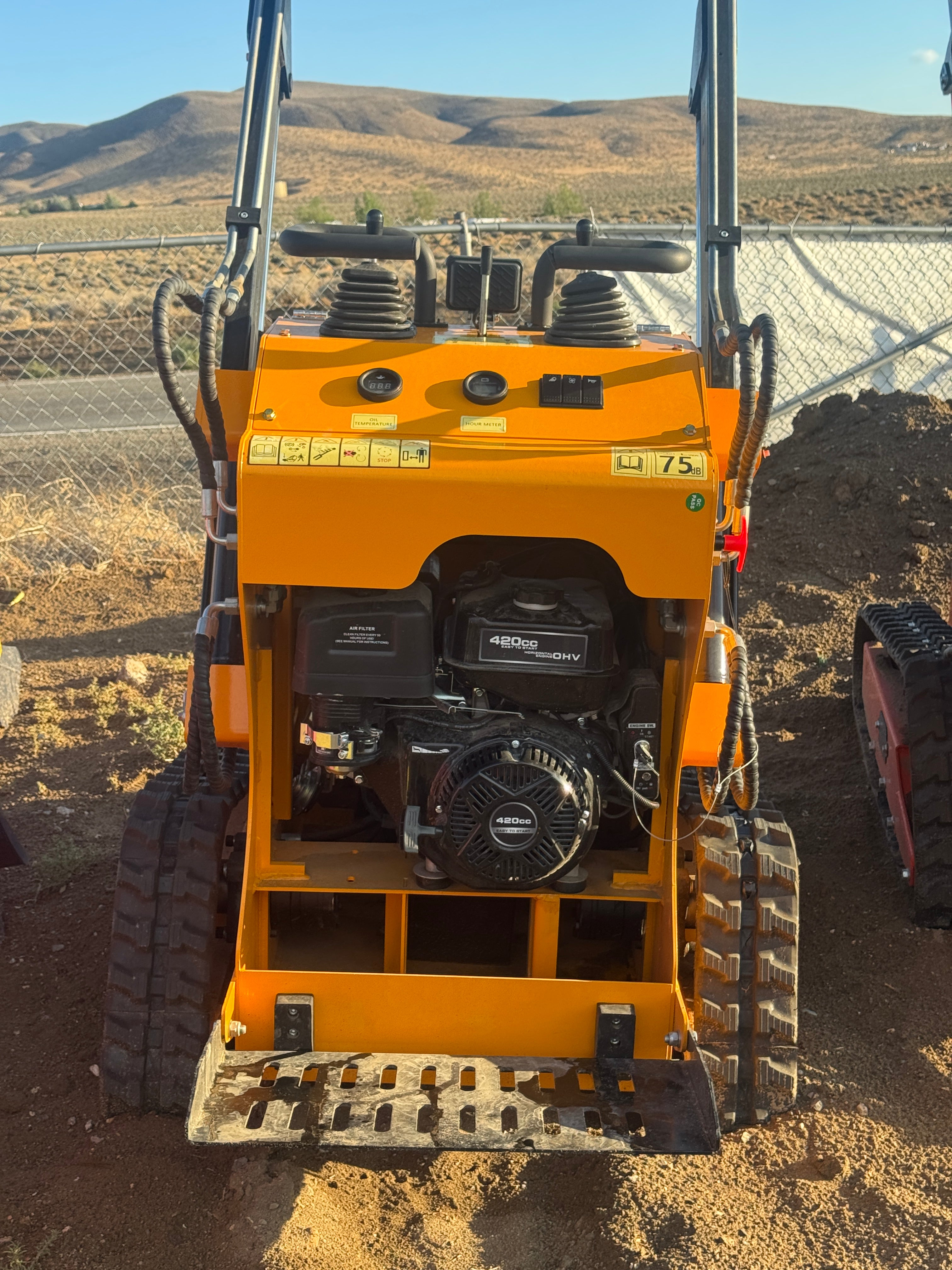 SDLOOL SL360T Mini Skid Stee